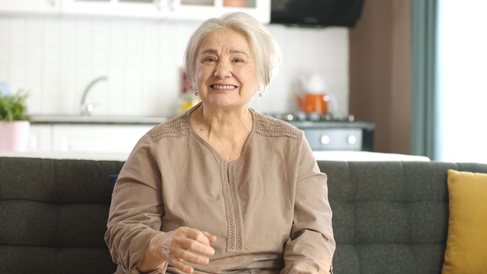 Devadesátiletá prodavačka odešla do penze po 74 letech. V práci nevynechala ani den